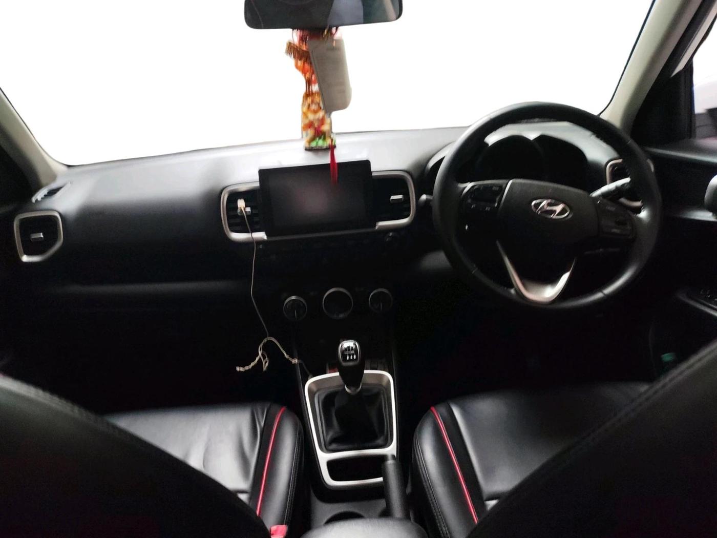 2019 Hyundai VENUE SX 1.0 TURBO, Petrol, Manual, 18,933 km, interior