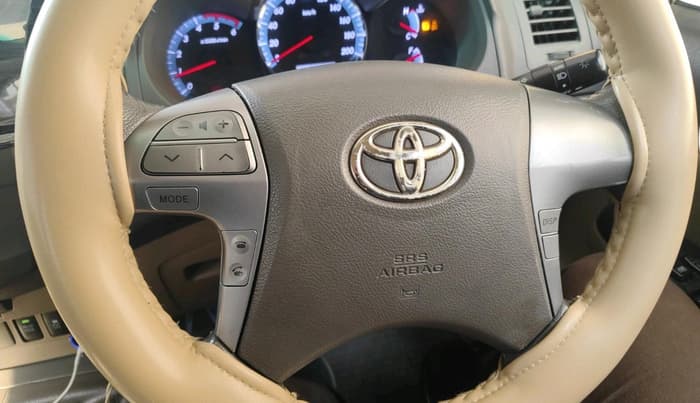 2013 Toyota Fortuner 3.0 4X4 MT, Diesel, Manual, 1,16,470 km, interior