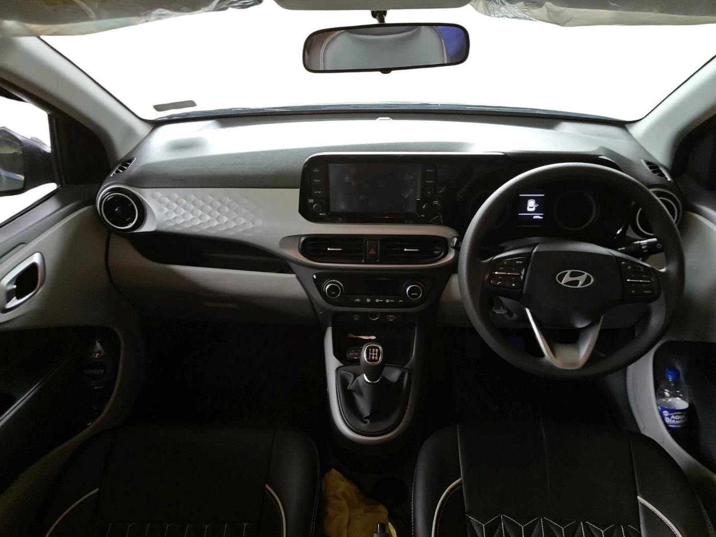 2025 Hyundai GRAND I10 NIOS Sportz (O) 1.2 Kappa VTVT, Petrol, Manual, 6,376 km, interior
