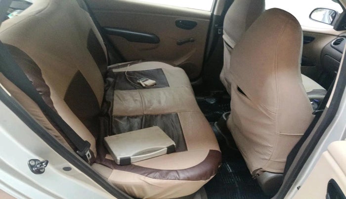 2011 Hyundai i10 ERA 1.1, Petrol, Manual, 1,01,008 km, interior