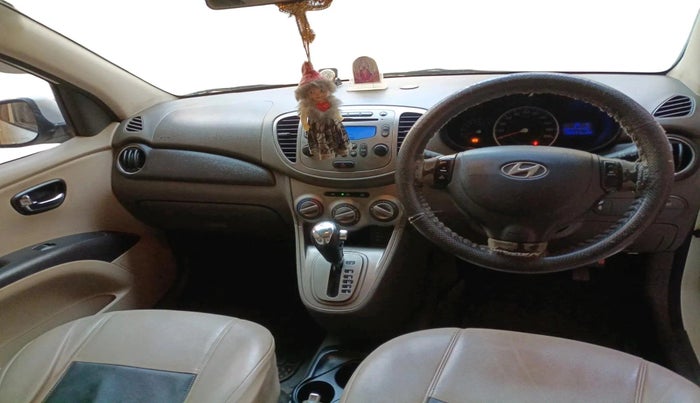 2011 Hyundai i10 ASTA 1.2 AT SUNROOF, Petrol, Automatic, 38,411 km, interior