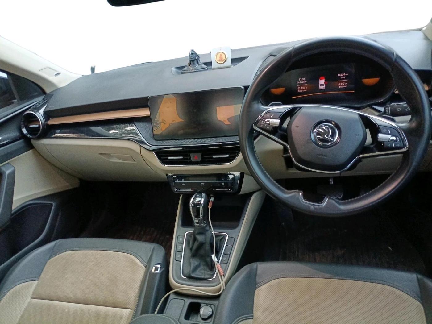 2024 Skoda SLAVIA STYLE 1.0L TSI AT, Petrol, Automatic, 16,638 km, interior