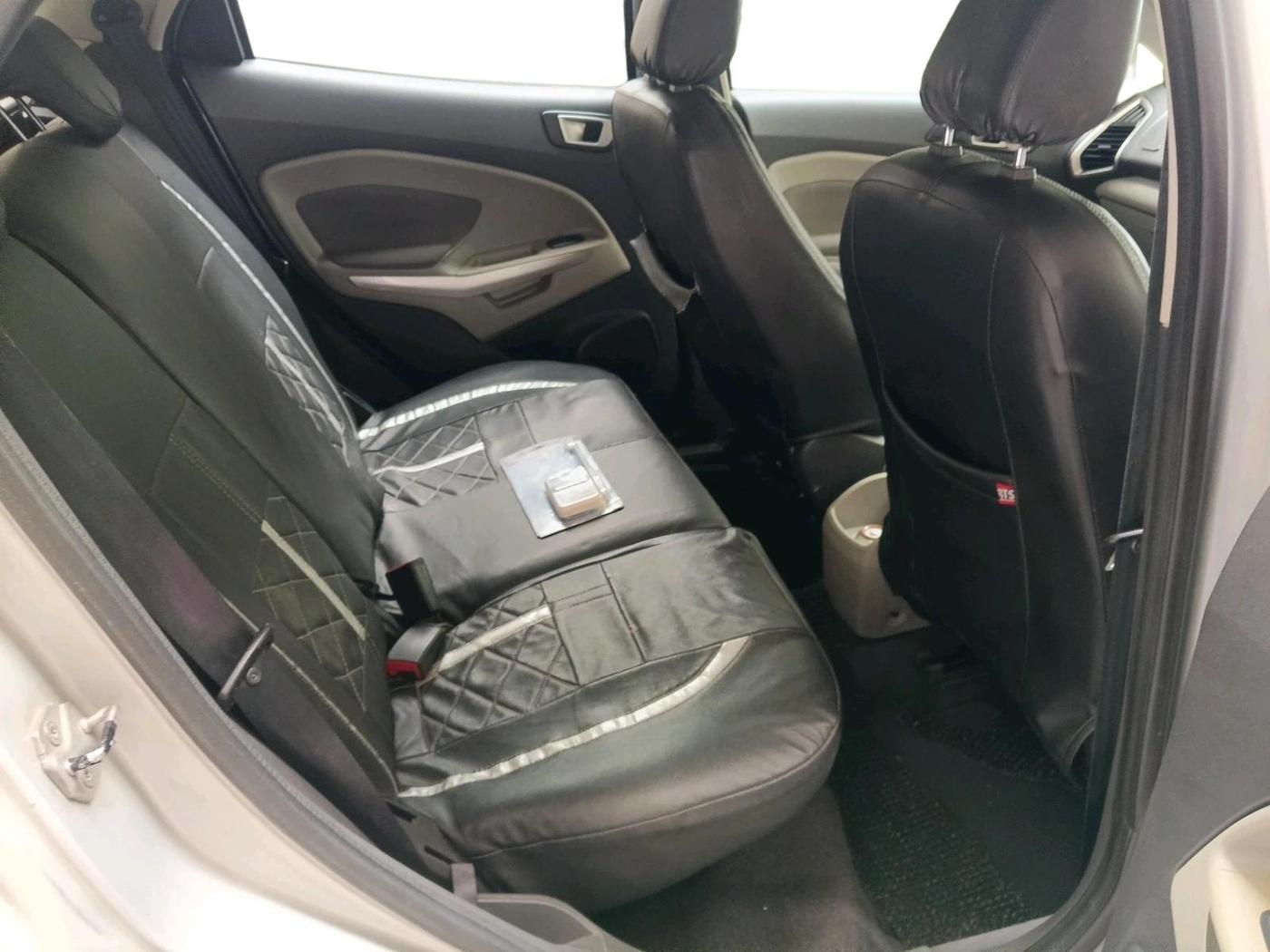 2013 Ford Ecosport AMBIENTE 1.5L DIESEL, Diesel, Manual, 1,18,272 km, interior