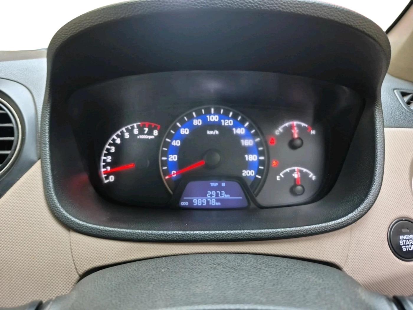 2015 Hyundai Xcent SX 1.2 (O), Petrol, Manual, 98,978 km, interior
