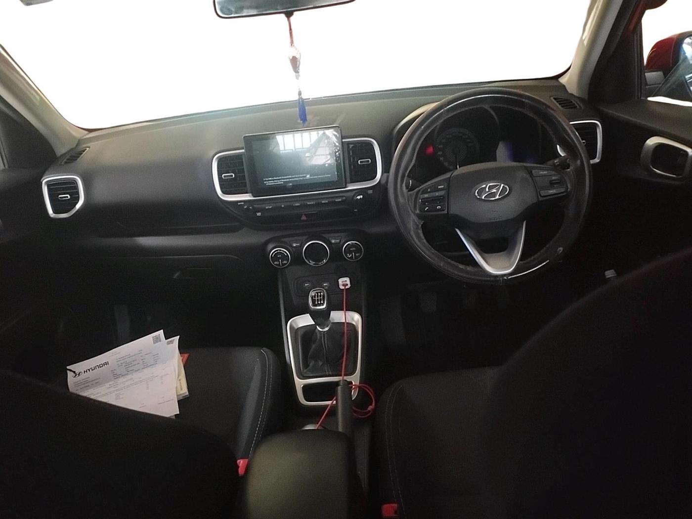 2021 Hyundai VENUE SX 1.0 TURBO, Petrol, Manual, 46,743 km, interior