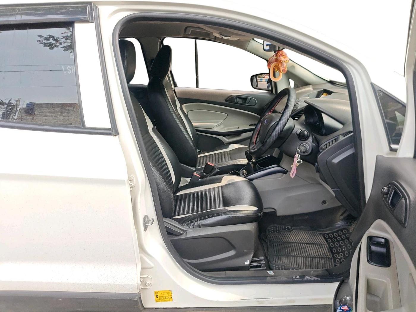 2017 Ford Ecosport AMBIENTE 1.5L DIESEL, Diesel, Manual, 58,399 km, interior