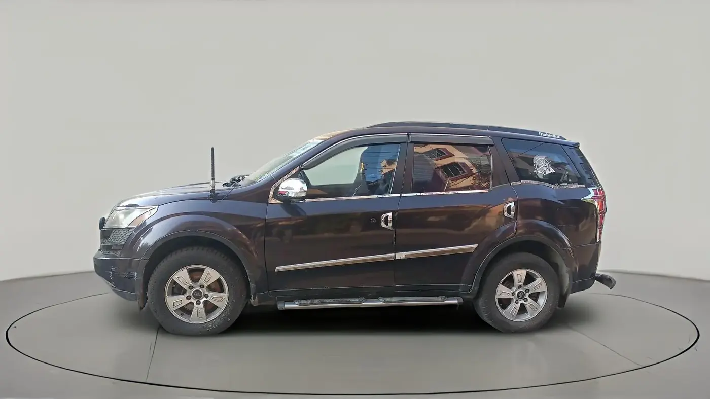 2014 Mahindra XUV500 W8, Diesel, Manual, 79,993 km, exterior