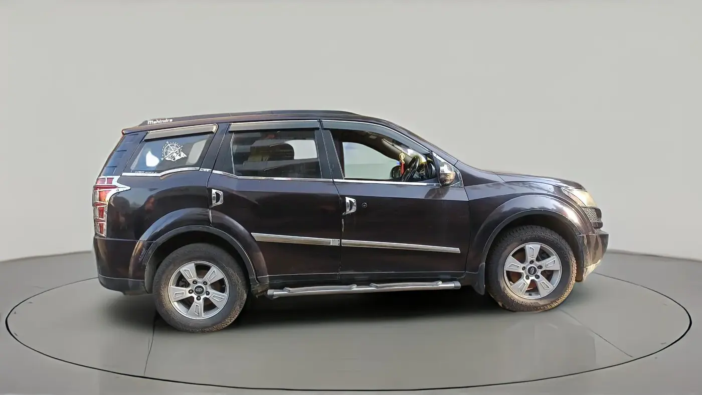 2014 Mahindra XUV500 W8, Diesel, Manual, 79,993 km, exterior