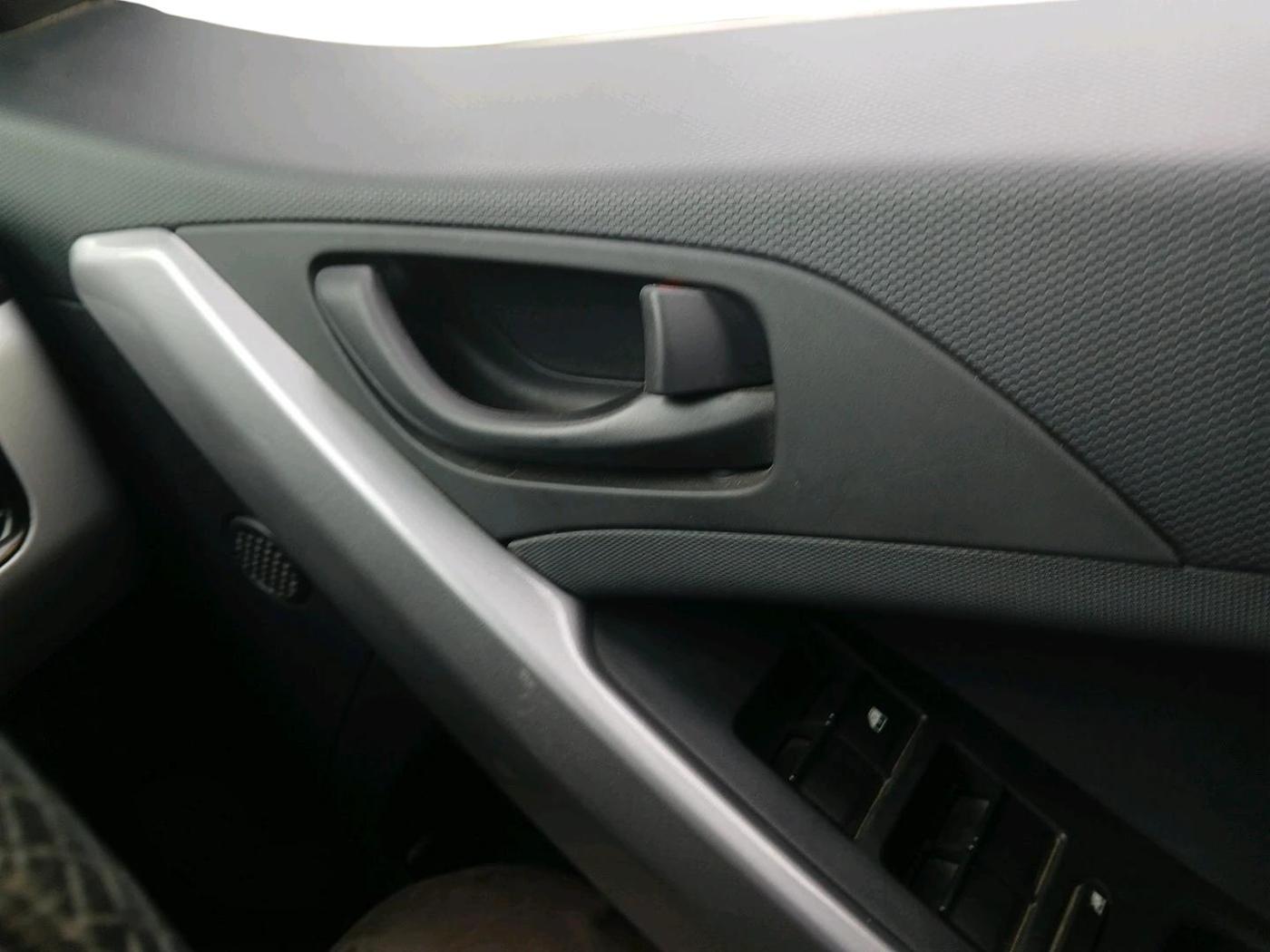 2022 Tata NEXON XM PETROL, Petrol, Manual, 10,571 km, interior
