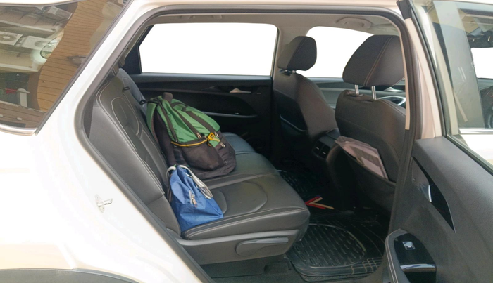2019 MG HECTOR SMART HYBRID 1.5 PETROL, Petrol, Manual, 28,636 km, interior