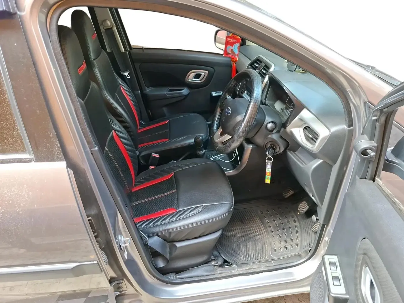 2020 Datsun Redi Go T, Petrol, Manual, 13,069 km, interior