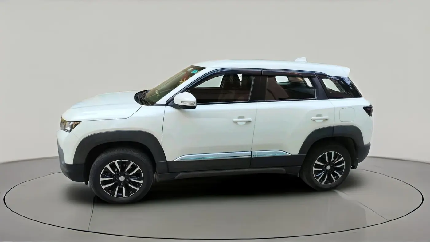 2022 Maruti BREZZA LXI SMART HYBRID, Petrol, Manual, 38,218 km, exterior