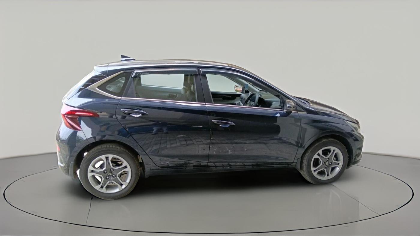 2025 Hyundai NEW I20 SPORTZ 1.2 MT, Petrol, Manual, 2,057 km, exterior
