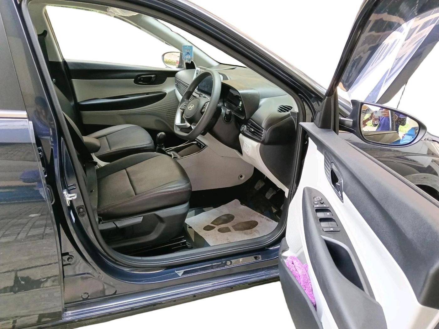 2025 Hyundai NEW I20 SPORTZ 1.2 MT, Petrol, Manual, 2,057 km, interior