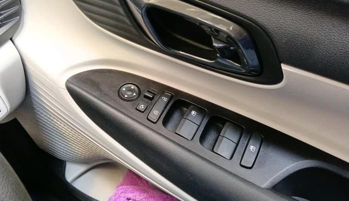 2025 Hyundai NEW I20 SPORTZ 1.2 MT, Petrol, Manual, 2,057 km, interior