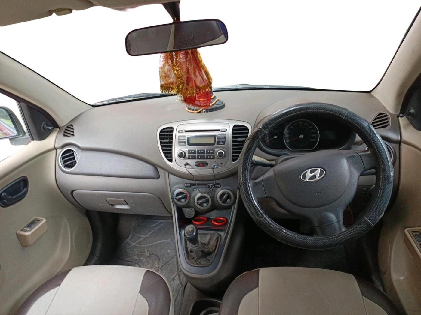 2013 Hyundai i10 ERA 1.1, Petrol, Manual, 69,678 km, interior