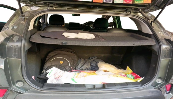 2022 Tata NEXON XE PETROL, Petrol, Manual, 72,405 km, exterior