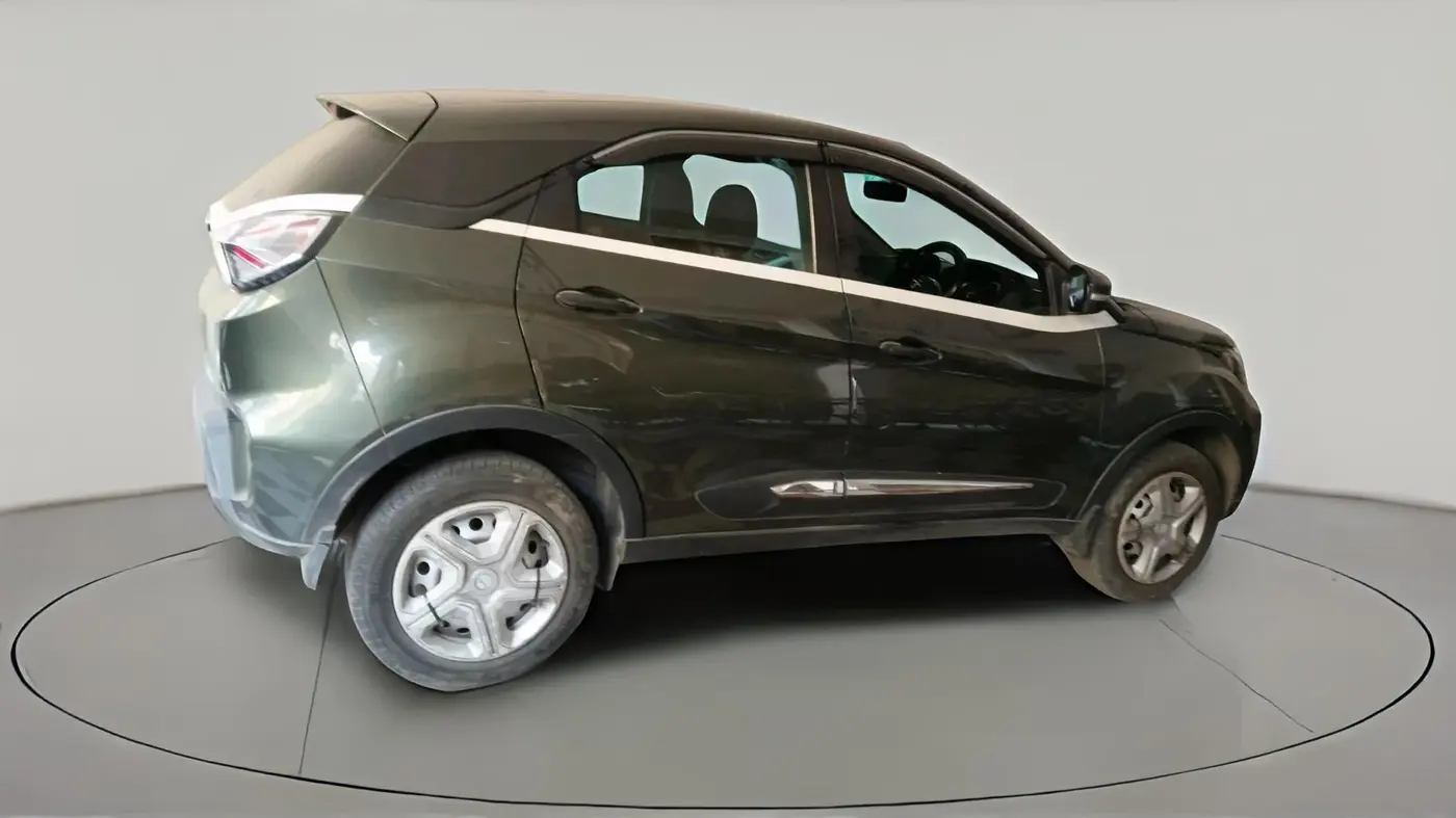 2022 Tata NEXON XE PETROL, Petrol, Manual, 72,405 km, exterior