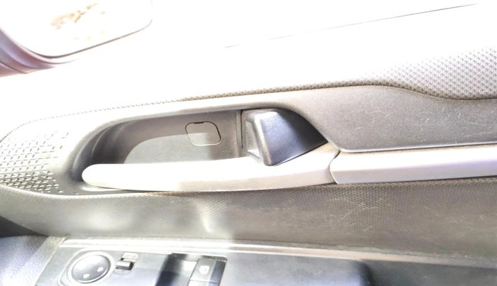 2021 KIA SONET HTE 1.2, Petrol, Manual, 46,943 km, interior