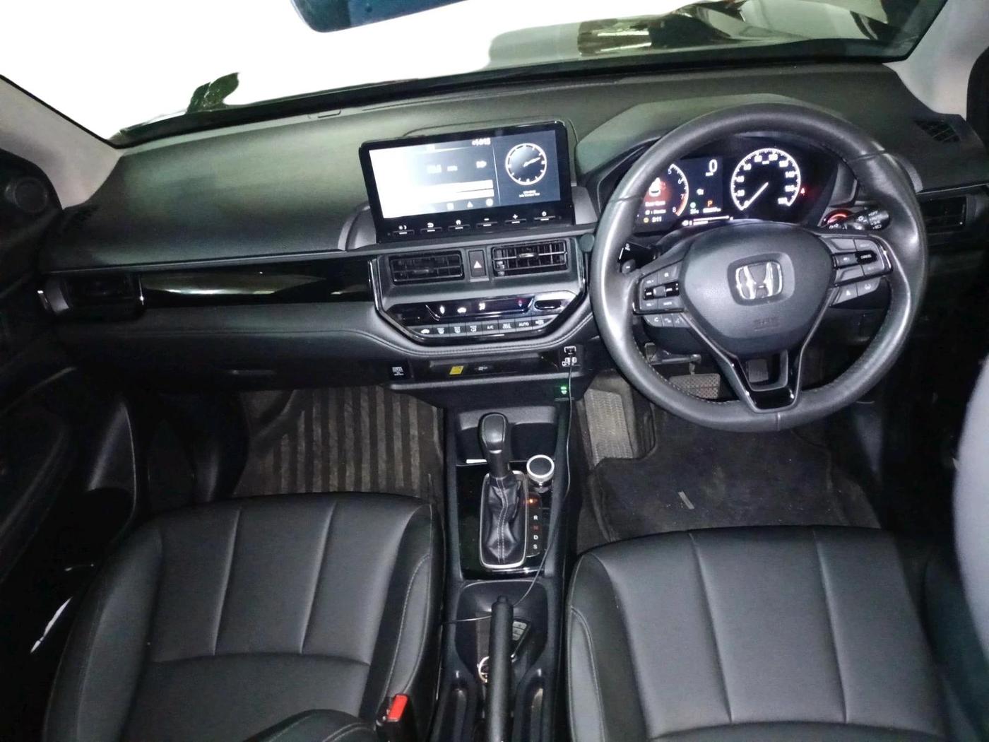 2025 Honda ELEVATE ZX CVT Black Edition, Petrol, Automatic, 7,033 km, interior