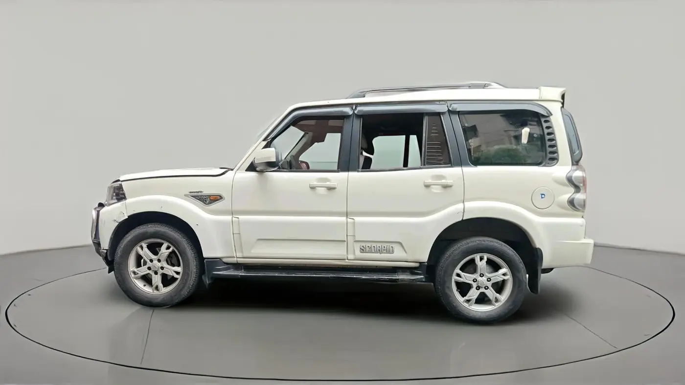 2016 Mahindra Scorpio S10, Diesel, Manual, 2,61,455 km, exterior