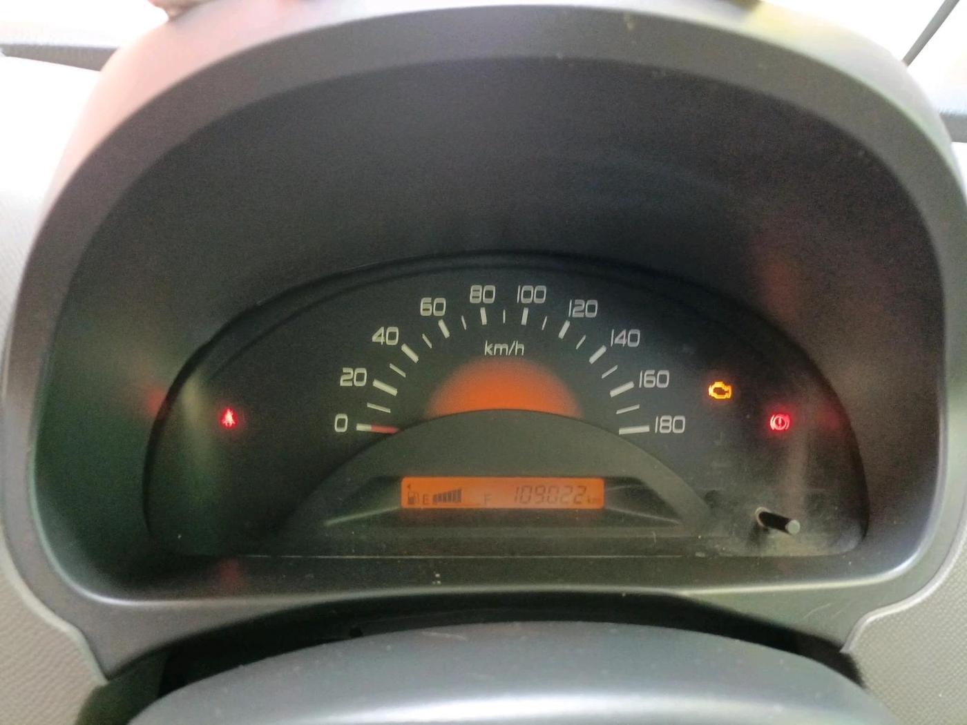 2011 Maruti Wagon R 1.0 LXI, Petrol, Manual, 1,09,022 km, interior
