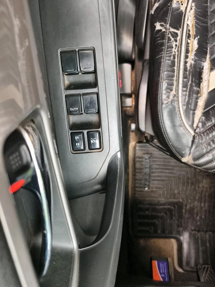 2017 Maruti Vitara Brezza ZDI PLUS DUAL TONE, Diesel, Manual, 1,78,163 km, interior