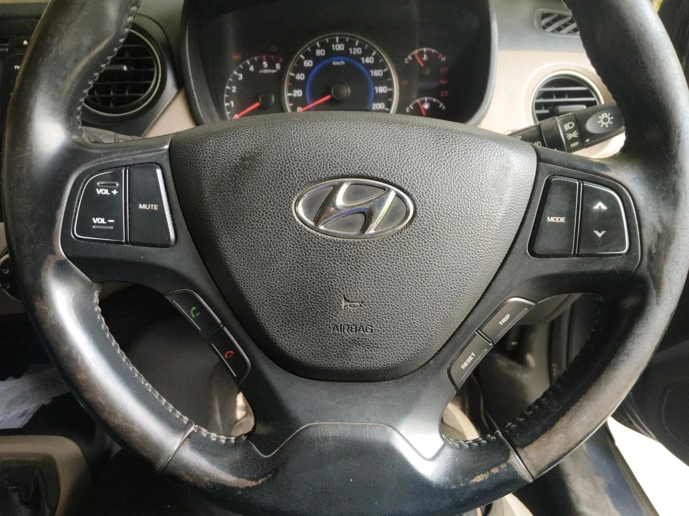 2014 Hyundai Grand i10 ASTA 1.1 CRDI, Diesel, Manual, 43,303 km, interior