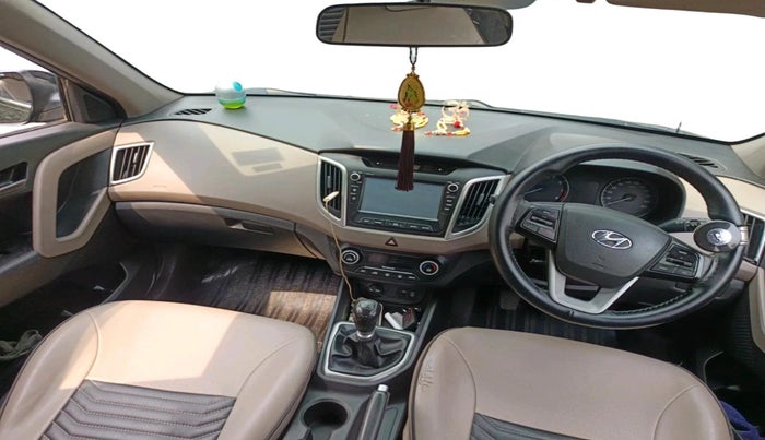 2017 Hyundai Creta SX PLUS 1.6 PETROL, Petrol, Manual, 76,337 km, interior