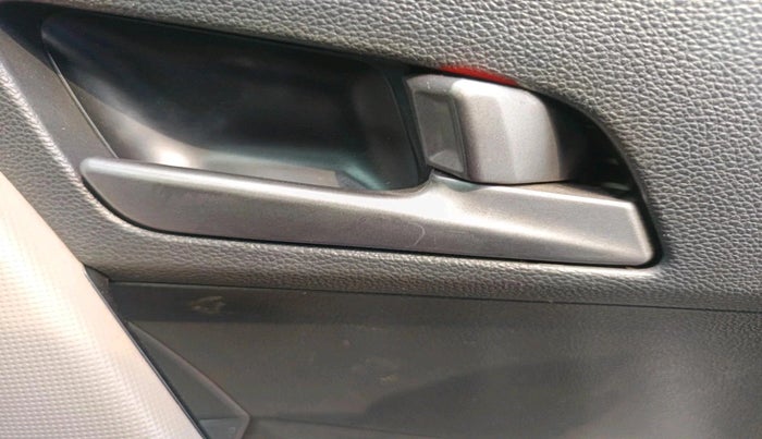 2017 Hyundai Creta SX PLUS 1.6 PETROL, Petrol, Manual, 76,337 km, interior