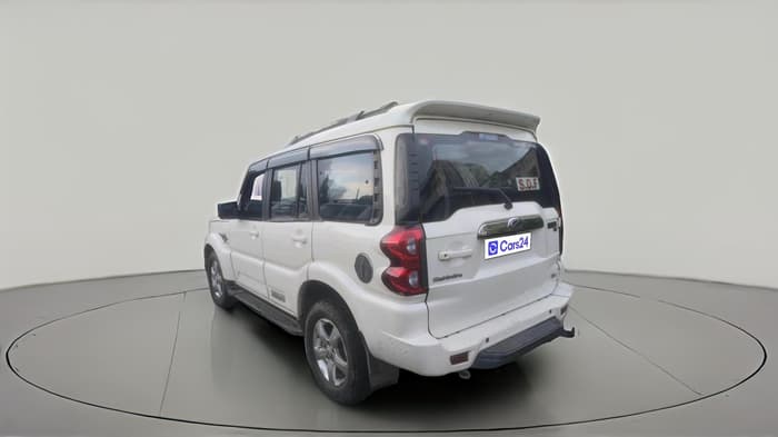2018 Mahindra Scorpio S11 2WD, Diesel, Manual, 1,42,097 km, exterior