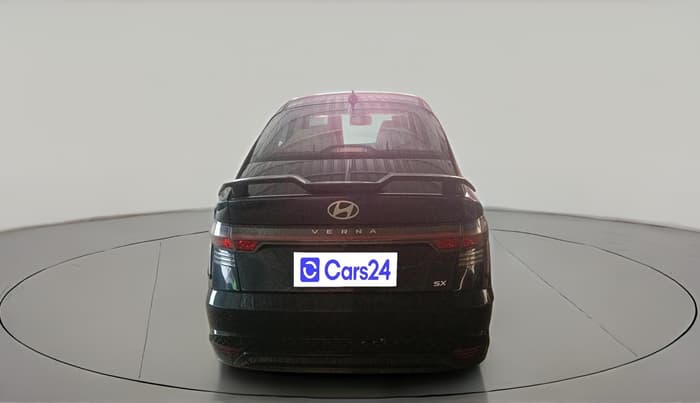2025 Hyundai Verna SX (O) 1.5 MPI MT, Petrol, Manual, 9,962 km, exterior