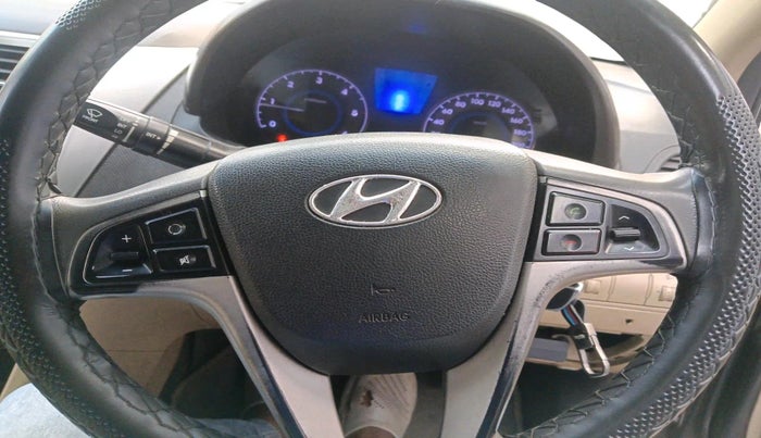 2012 Hyundai Verna FLUIDIC 1.6 CRDI SX, Diesel, Manual, 64,312 km, interior