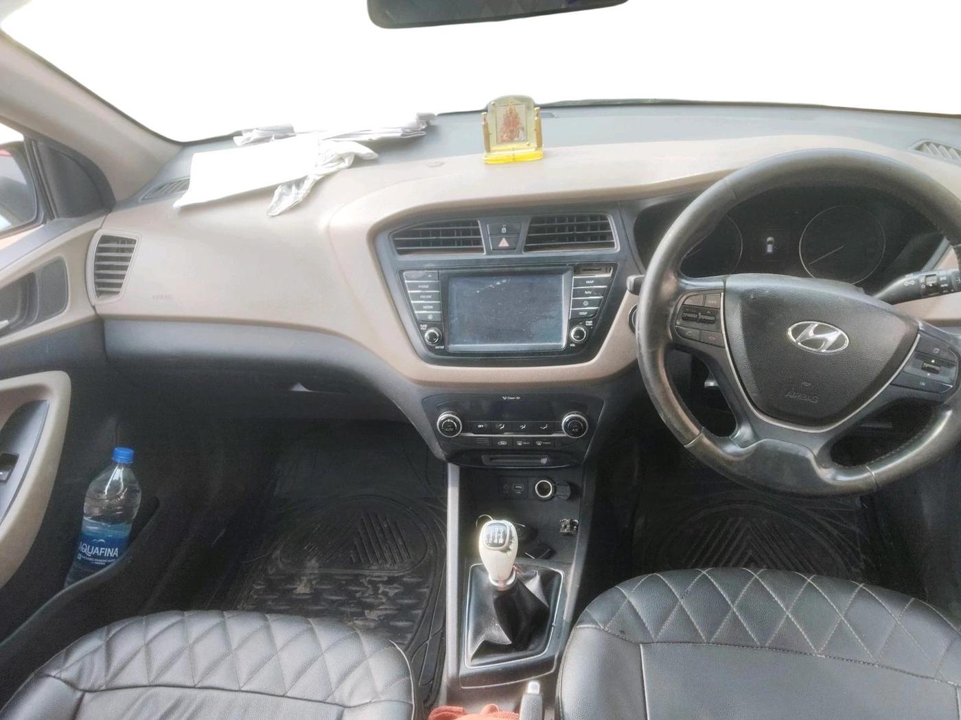 2016 Hyundai Elite i20 ASTA 1.2, CNG, Manual, 67,472 km, interior