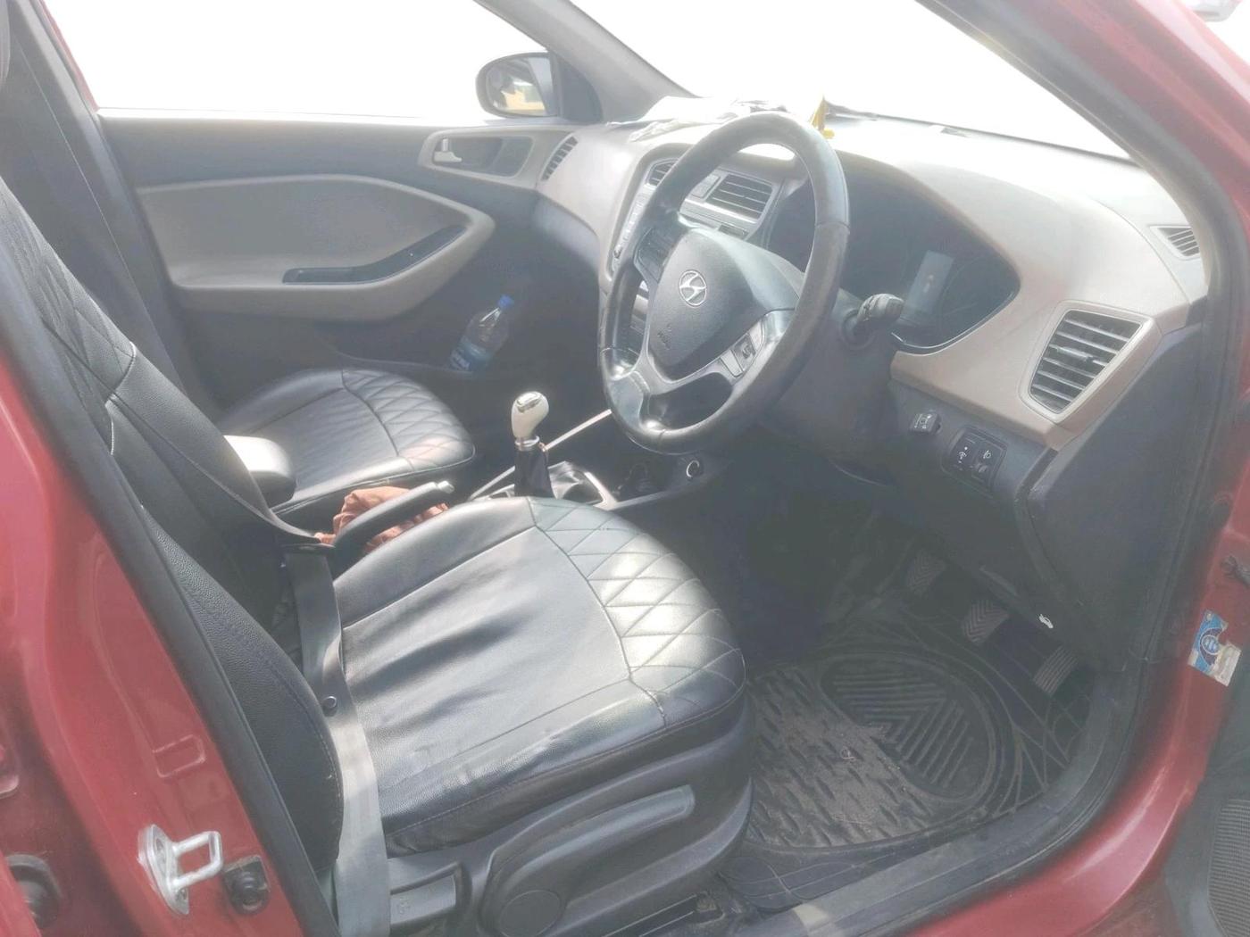 2016 Hyundai Elite i20 ASTA 1.2, CNG, Manual, 67,472 km, interior
