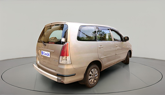 2011 Toyota Innova 2.5 G4 8 STR, Diesel, Manual, 51,074 km, exterior
