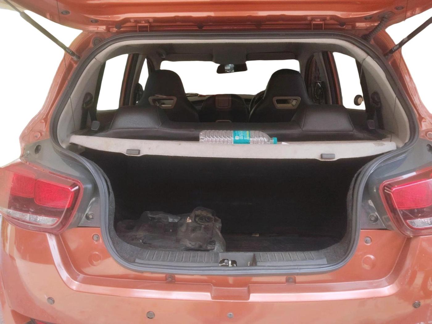 2017 Mahindra Kuv100 K4 6 STR, Petrol, Manual, 77,404 km, exterior