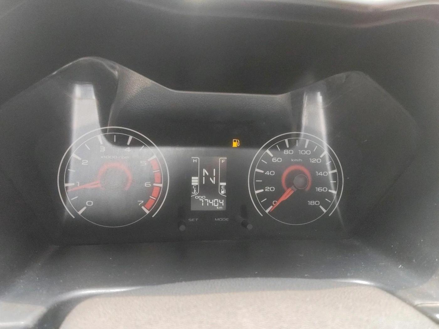 2017 Mahindra Kuv100 K4 6 STR, Petrol, Manual, 77,404 km, interior