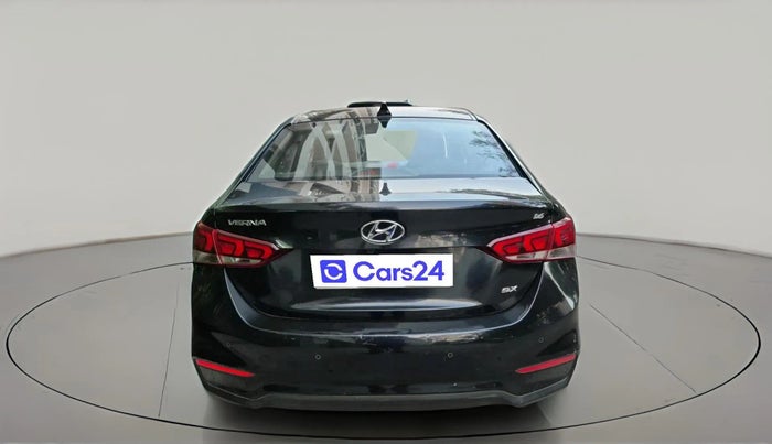 2017 Hyundai Verna 1.6 VTVT SX, Petrol, Manual, 88,093 km, exterior