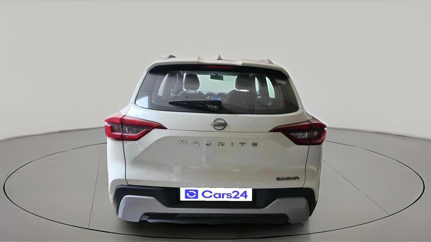 2025 Nissan MAGNITE Acenta B4D 1.0 Petrol AMT, Petrol, Automatic, 5,100 km, exterior