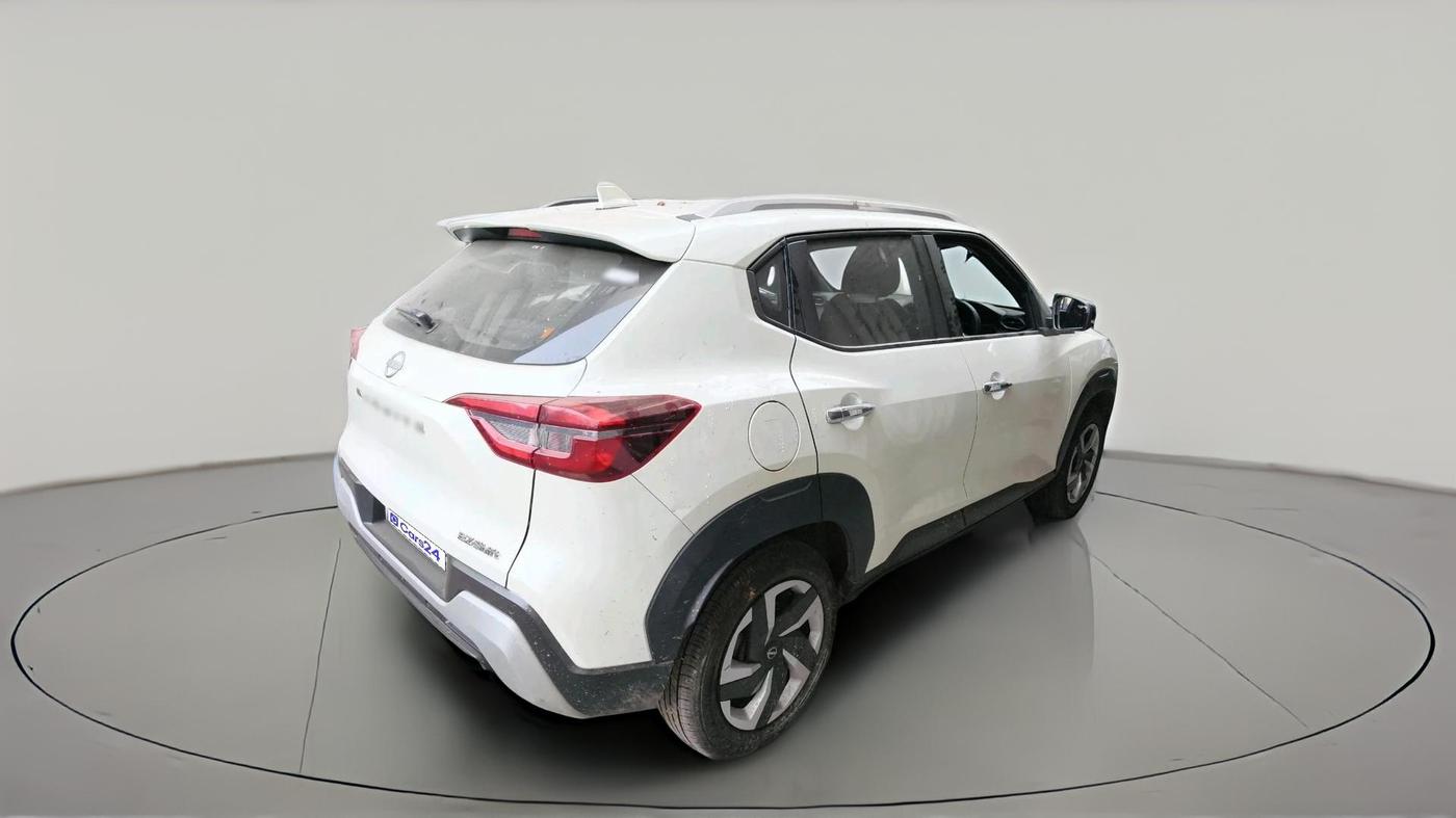 2025 Nissan MAGNITE Acenta B4D 1.0 Petrol AMT, Petrol, Automatic, 5,100 km, exterior