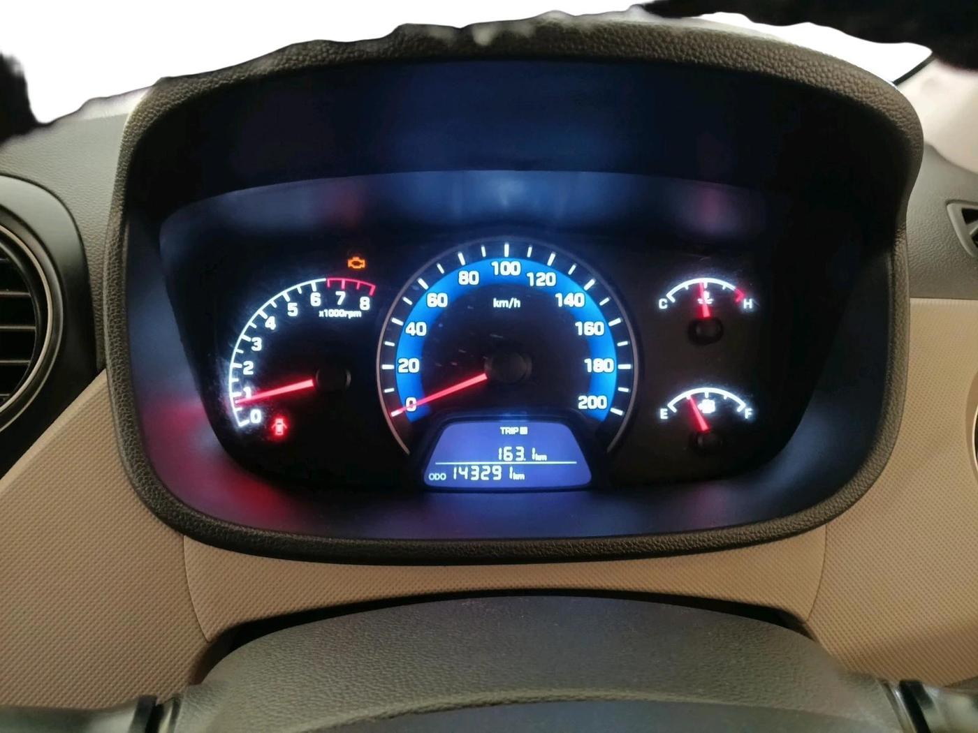 2015 Hyundai Xcent S 1.2, Petrol, Manual, 1,43,291 km, interior