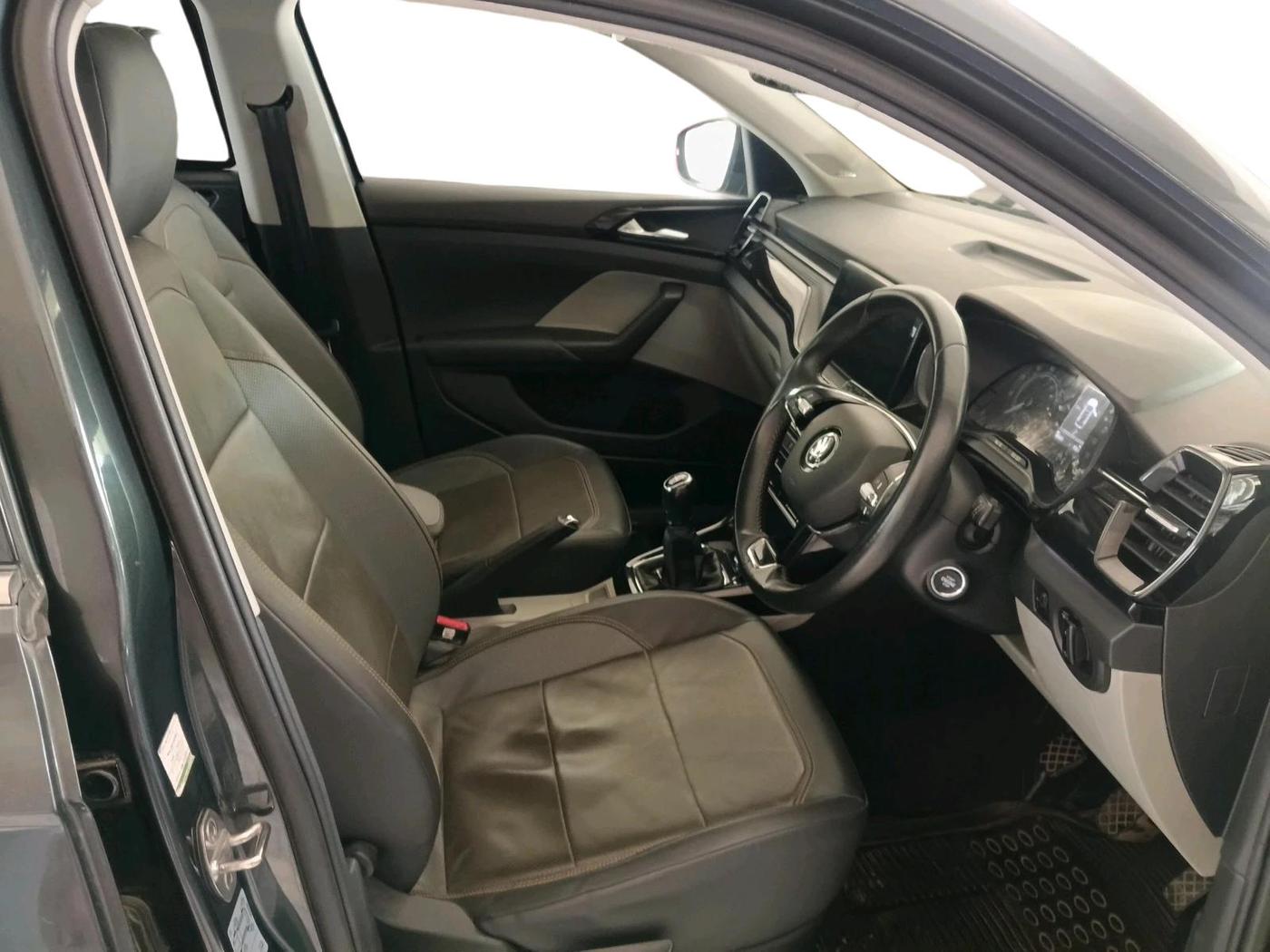 2021 Skoda KUSHAQ STYLE 1.0L TSI MT, Petrol, Manual, 38,684 km, interior