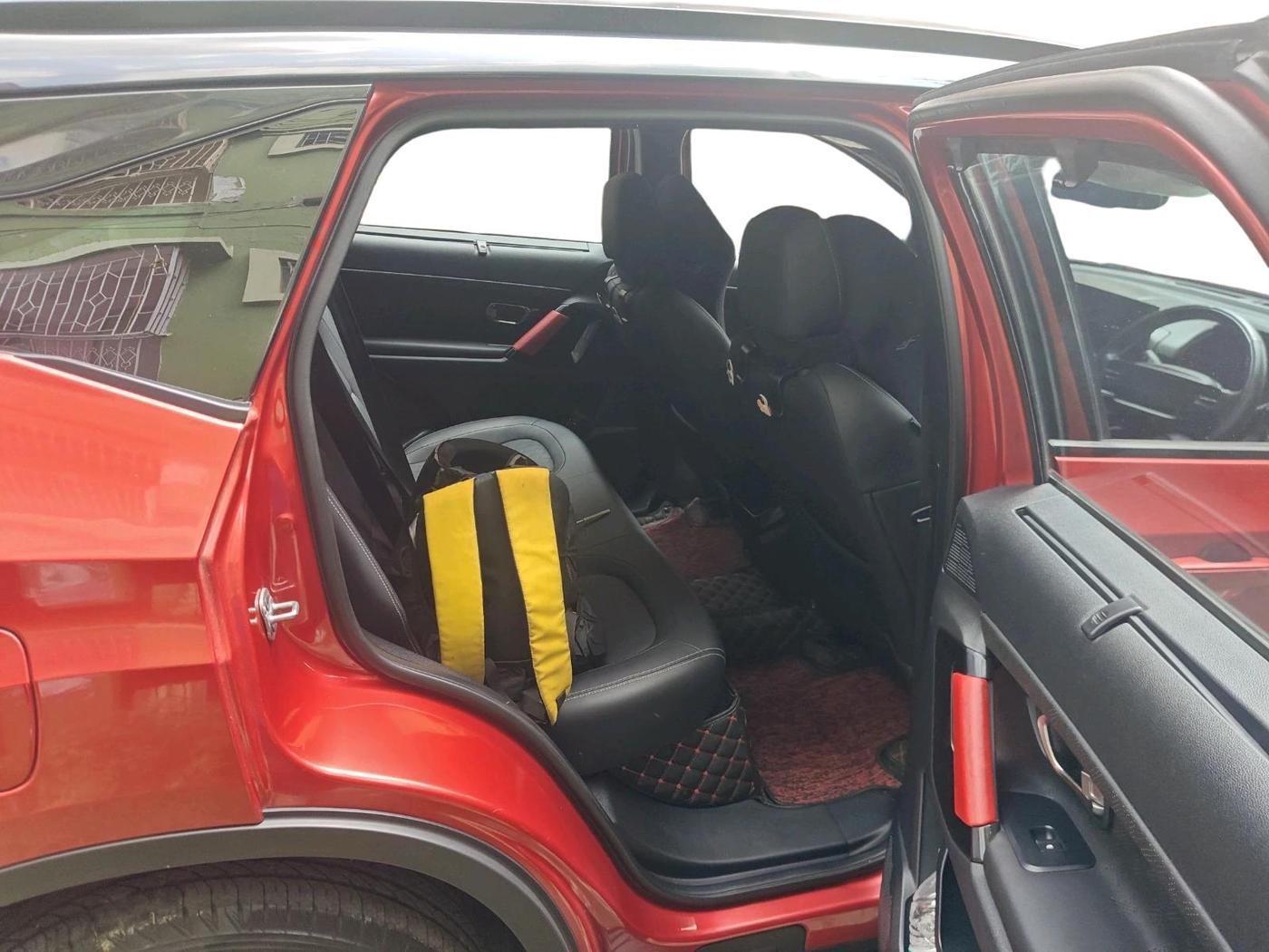 2023 Tata Harrier FEARLESS PLUS DUAL TONE AT, Diesel, Automatic, 21,977 km, interior