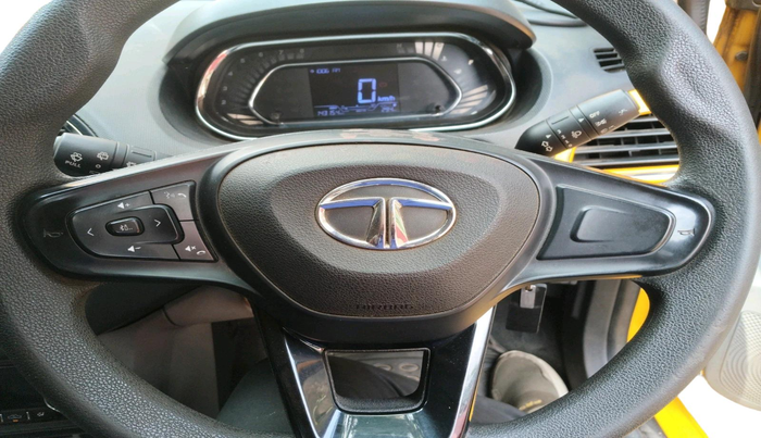 2020 Tata Tiago XZ PLUS PETROL, Petrol, Manual, 1,43,154 km, interior