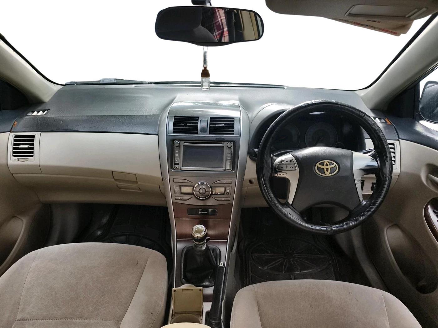 2011 Toyota Corolla Altis G DIESEL, Diesel, Manual, 78,619 km, interior