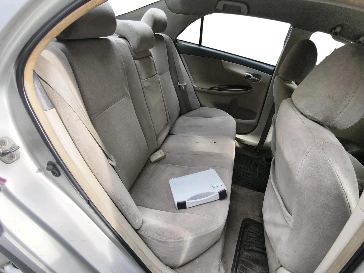 2011 Toyota Corolla Altis G DIESEL, Diesel, Manual, 78,619 km, interior