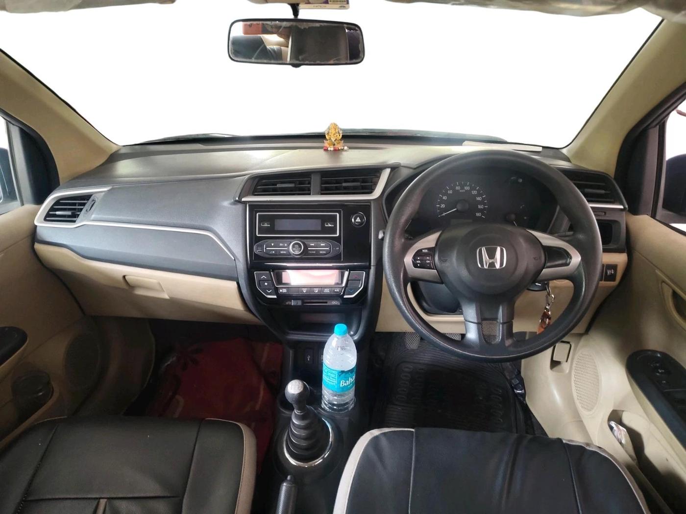 2016 Honda Amaze 1.2L I-VTEC S, Petrol, Manual, 87,441 km, interior