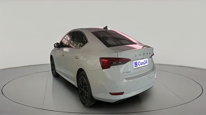 2021 Skoda Octavia L&K 2.0 AT, Petrol, Automatic, 15,018 km, exterior