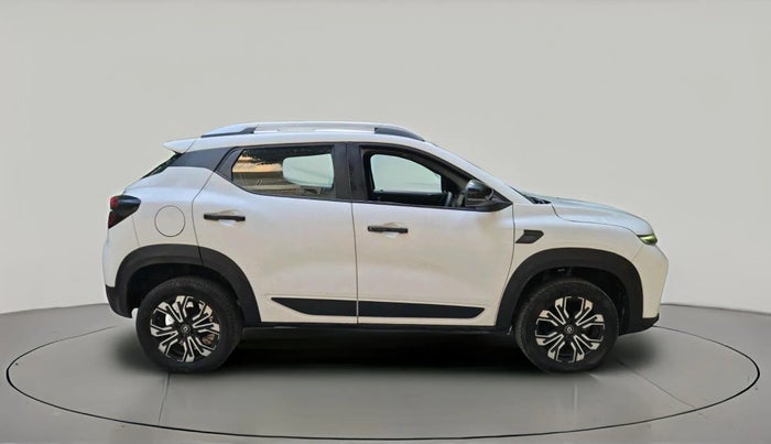 2022 Renault Kiger RXT (O) MT, Petrol, Manual, 360 km, exterior